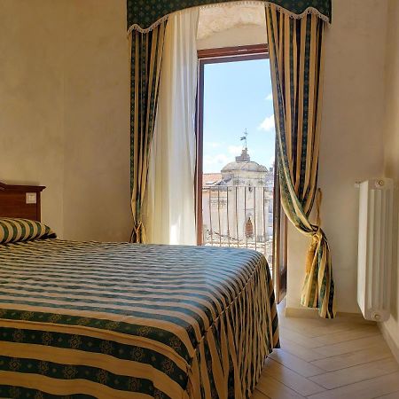 Rooms Dimora Arco - Affitti Brevi Italia Monte SantʼAngelo Exterior foto