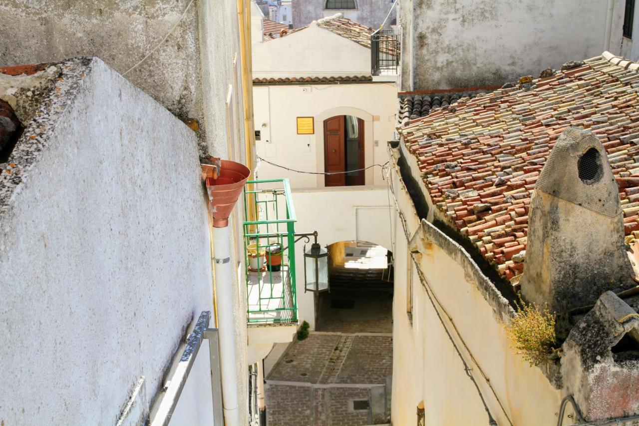 Rooms Dimora Arco - Affitti Brevi Italia Monte SantʼAngelo Exterior foto