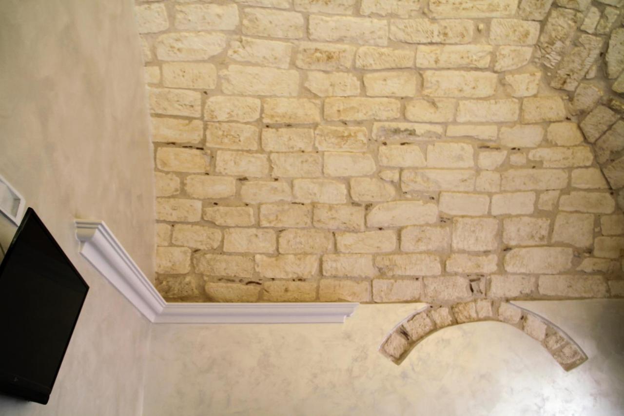 Rooms Dimora Arco - Affitti Brevi Italia Monte SantʼAngelo Exterior foto