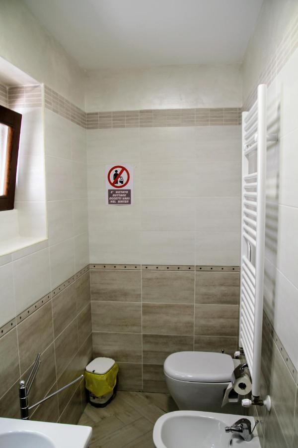 Rooms Dimora Arco - Affitti Brevi Italia Monte SantʼAngelo Exterior foto