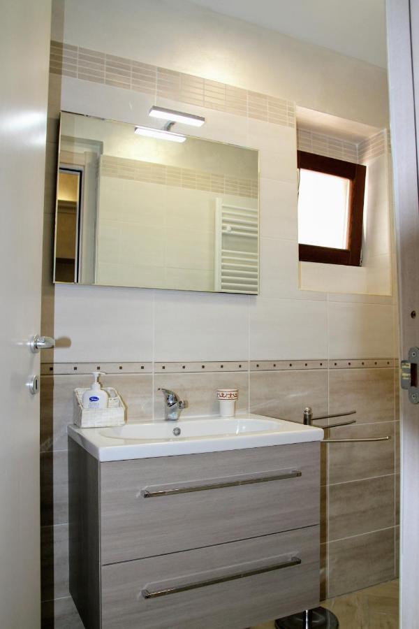 Rooms Dimora Arco - Affitti Brevi Italia Monte SantʼAngelo Exterior foto